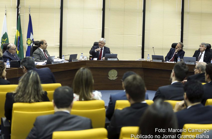  Brasil. Subprocuradores pedem que PGR apure declarações de Bolsonaro contra o sistema eleitoral