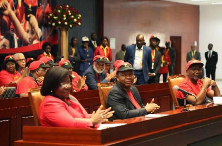 MPLA reage à declaração política da Frente Patriótica acusando-a de não ter visão de futuro para o país