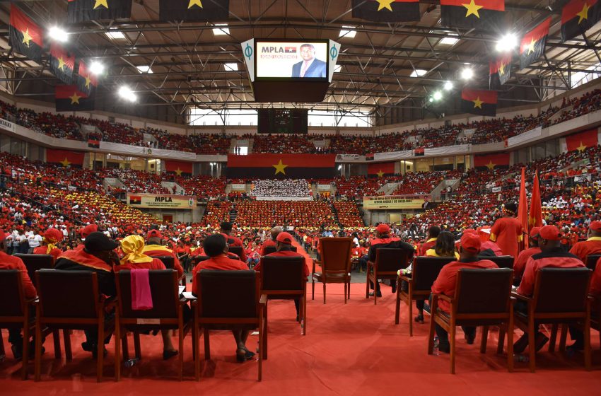  MPLA vai contar com um ‘Conselho da República’ interno