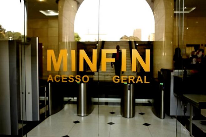  Ministério das Finanças vai fazer auditoria aos sistemas e processos da AGT após escândalo de corrupção