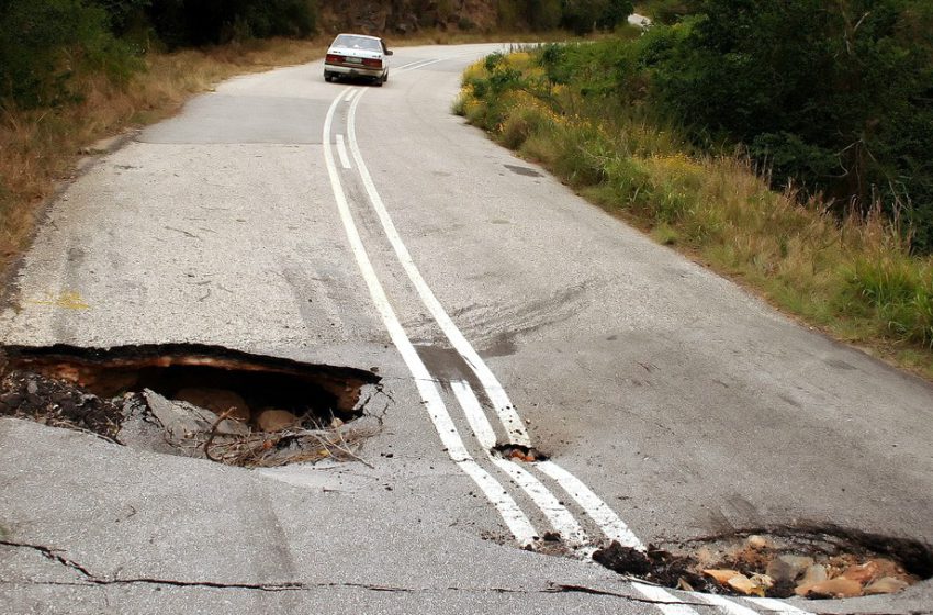  Angola é o quinto país de África com as piores estradas