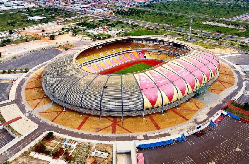  Quase 14 anos depois, Estádio 11 de Novembro terá novo relvado