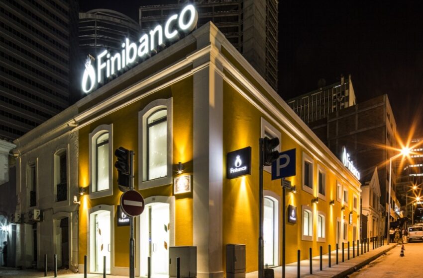  Finibanco Angola suspenso do mercado cambial por incumprimento no processo de operações