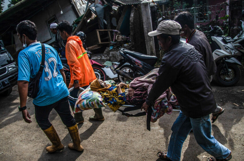  Indonésia. Número de mortos causados por terramoto sobe para 268