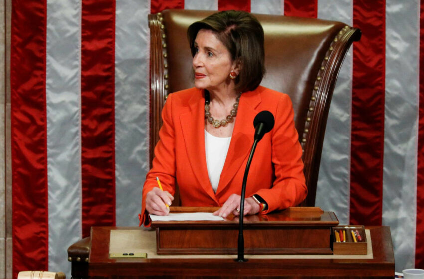  EUA. Nancy Pelosi deixa liderança democrata no Congresso