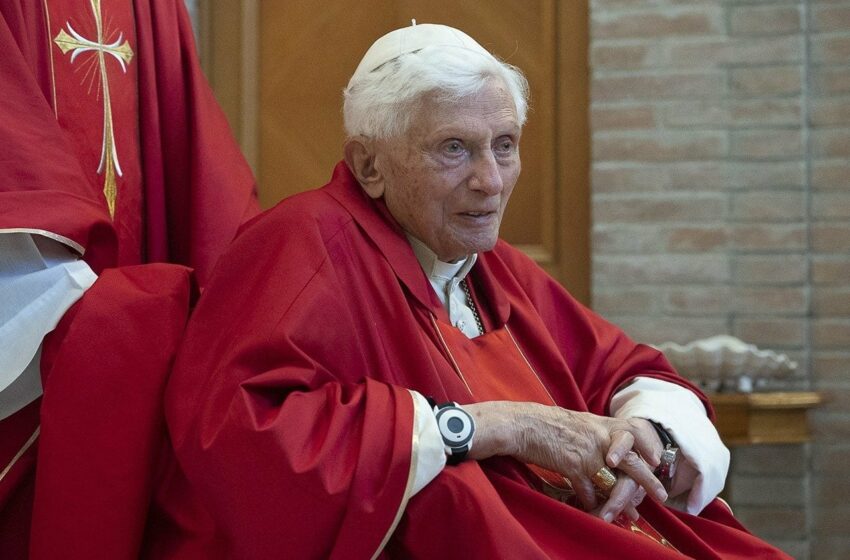  Morreu Bento XVI, o primeiro Papa emérito em quase 600 anos