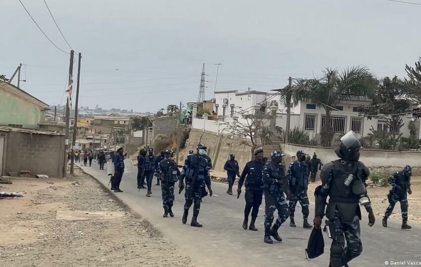  Comandante municipal da Polícia Nacional em Marimba manda prender professores para impedi-los de se deslocarem a Malanje