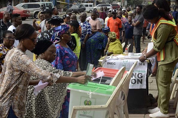  Nigéria. Estados contestam judicialmente resultados das presidenciais