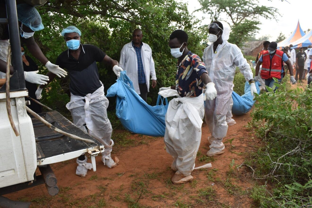  Quénia. Já são mais de 200 vítimas do massacre cometido por uma seita religiosa