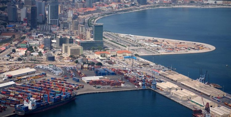  Exportações afundam 0,99% e importações de mercadorias crescem 0,7% em Dezembro de 2024