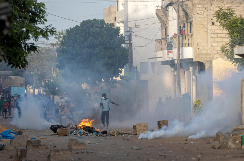  Senegal. Cerca de 200 mil arquivos históricos destruídos nos protestos