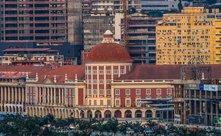  Banco Nacional de Angola anula licença da instituição financeira não bancária Eurocâmbios