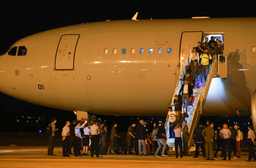  Brasil retira de Israel mais 215 cidadãos no quinto voo de repatriamento