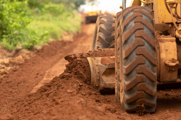  Aprovado mais um ajuste directo de 3,4 mil milhões kz para reabilitação de um troço na Estrada Nacional 230 em Malange