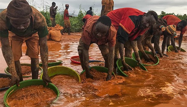  Governo cria observatório para combater imigração ilegal, exploração e tráfico ilícito de recursos minerais