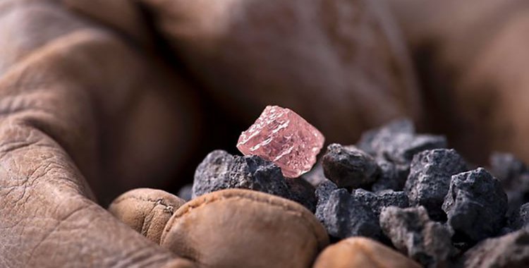  Sodiam vai leiloar mais de 30 diamantes especiais em Março