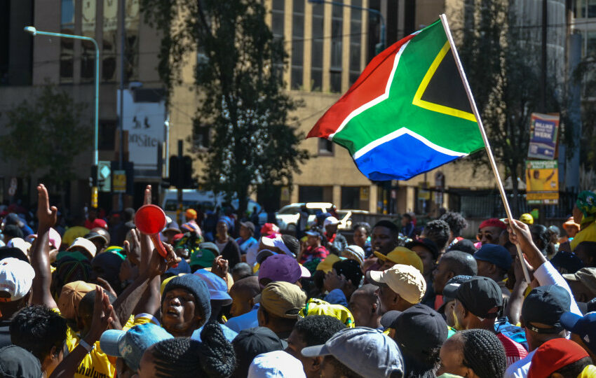  África do Sul. Eleições poderão acentuar divisões após fim do Apartheid