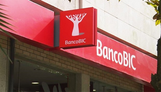  Dificuldade na compra de divisas leva BIC a optar pelo encerramento de 40 balcões e a prever o despedimento de mais de 400 trabalhadores