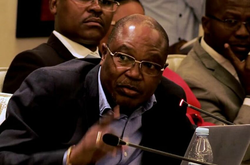 Ordem dos Advogados de Angola cria grupo de trabalho para esclarecer situação de incompatibilidades e impedimentos no exercício da advocacia