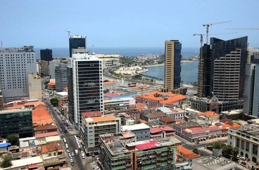  Angola é uma das cinco nações africanas mais expostas a choques económicos