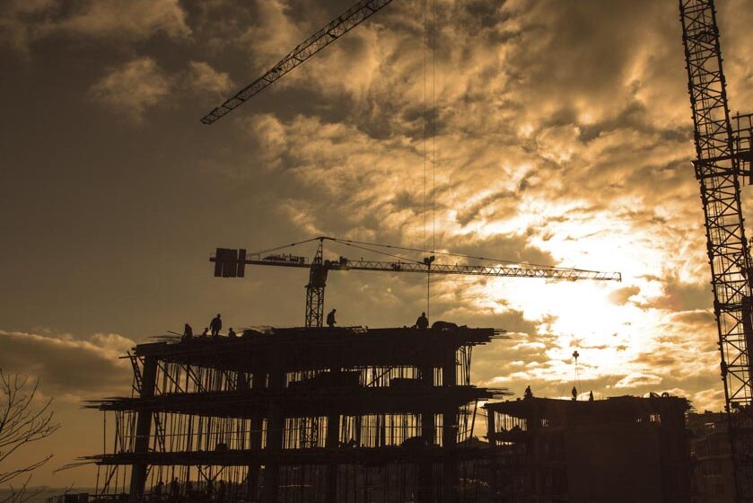  Governo abre concurso público para construção do Pólo Industrial da Catumbela. Fundo Saudita para o Desenvolvimento é o mutuário da empreitada com quase 100 milhões USD