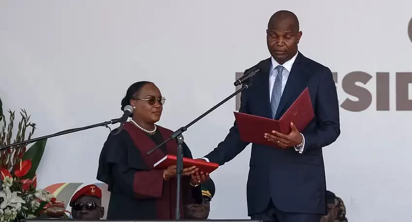  Moçambique. Confrontos em dia de posse do Presidente deixam oito mortos