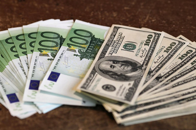  Volume de divisas compradas pelos bancos comerciais em 2024 atingiu os 10,8 mil milhões USD