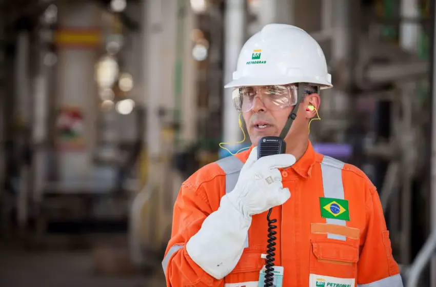  Gigante brasileira Petrobras ‘de olho’ nas oportunidades de exploração petrolífera em Angola