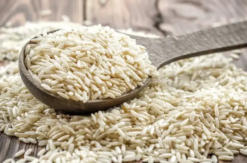  PN detém no Zango empresários vietnamitas que comercializavam arroz estragado e adulteravam as datas de validade do produto