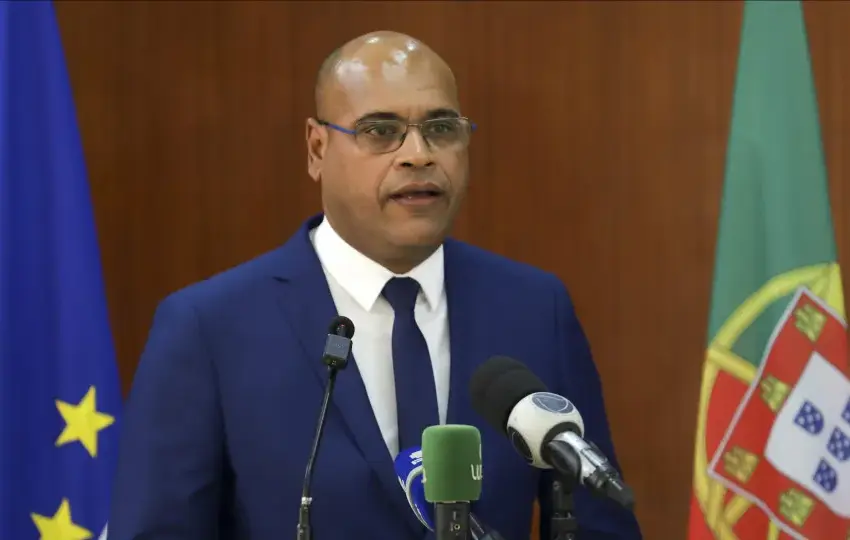  Cabo Verde quer aumentar subsídios de doentes em Portugal