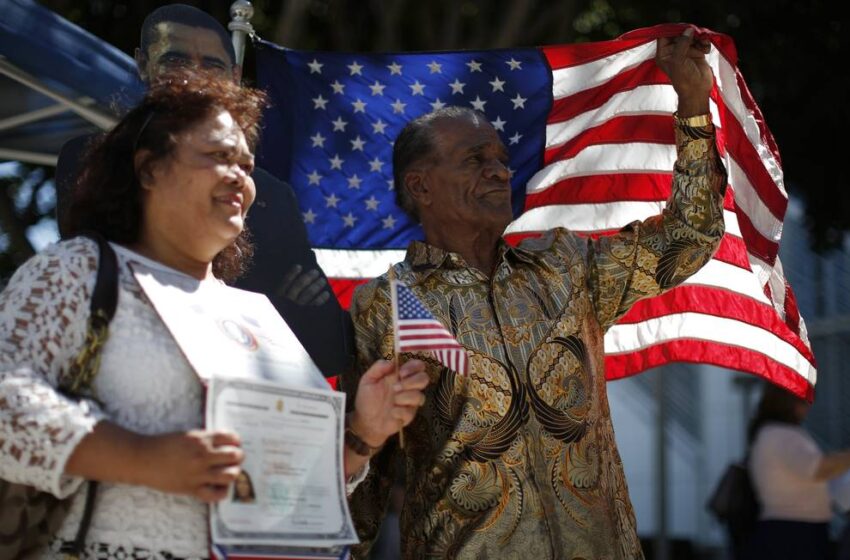 EUA impedem naturalização de imigrantes devido aos países de origem